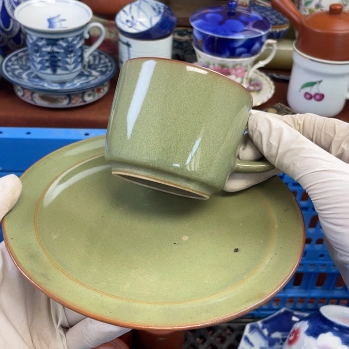 他家瓷器真美…开播了
