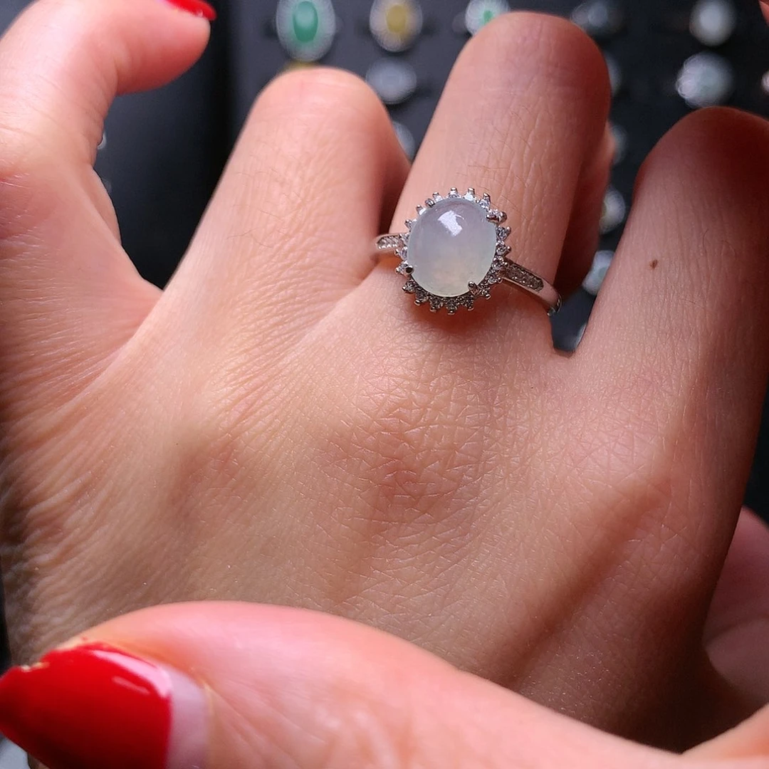 翡翠颈饰银S925镶嵌戒指