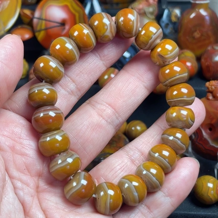 玛瑙/玉髓手串未镶嵌如*