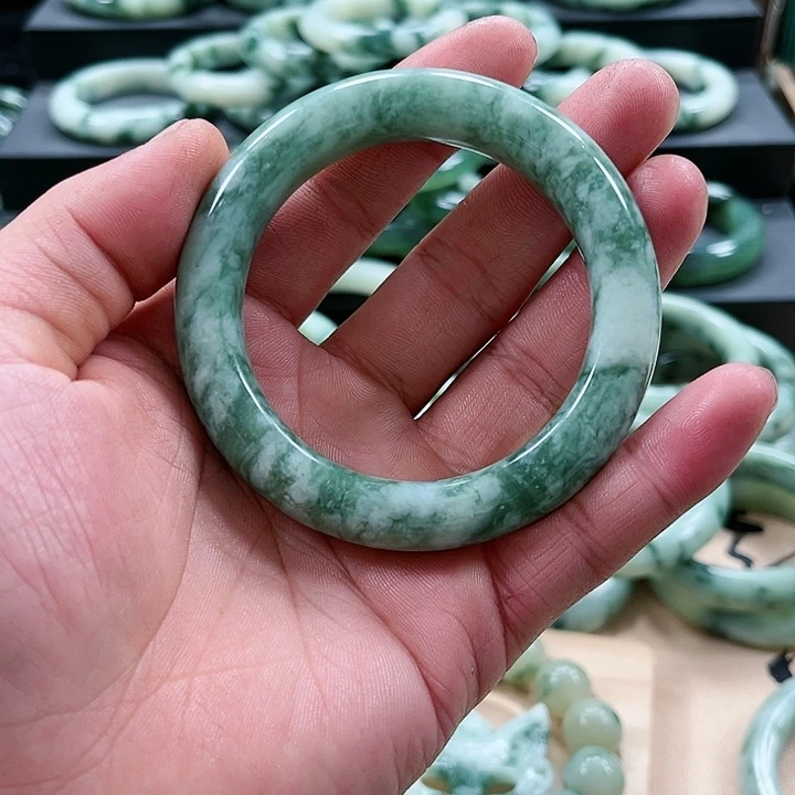 【闪购商品】透闪石-蛇纹石玉未镶嵌手镯发*