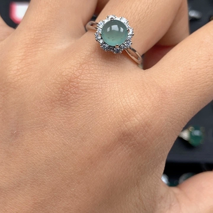 翡翠未镶嵌戒指戒指