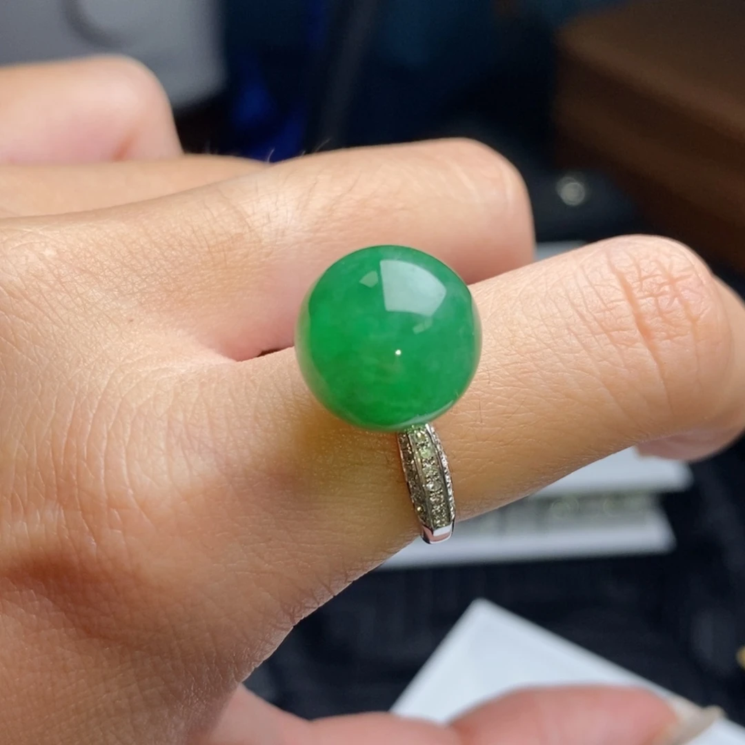 翡翠18K金镶嵌戒指珠珠（卡13.4mm）