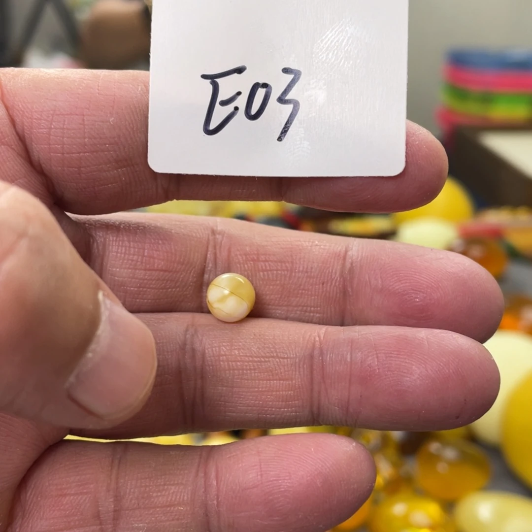 手链琥珀未镶嵌多样性发，发其中一件