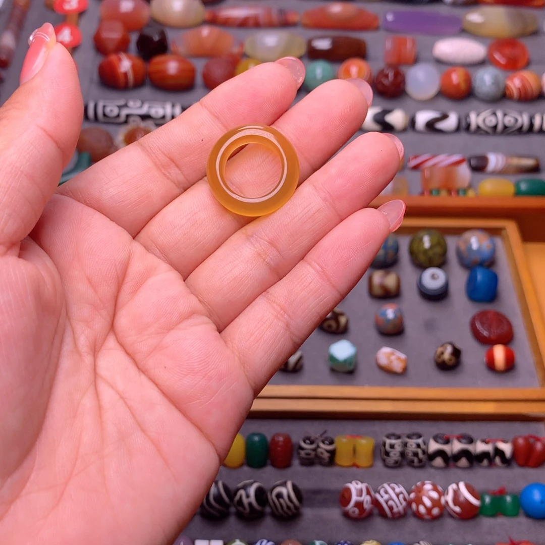 维***星玛瑙/玉髓颈饰未镶嵌