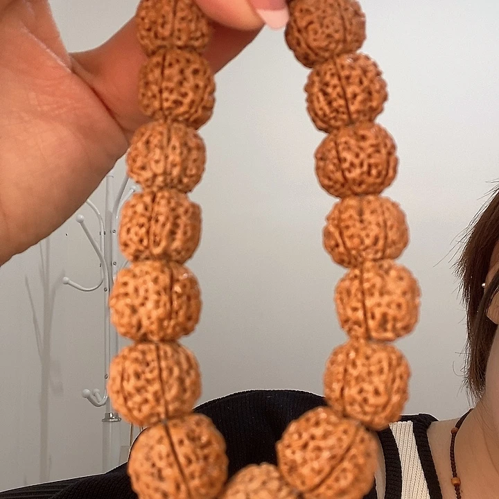 猴头核桃吊坠猴头蛇尾等野生