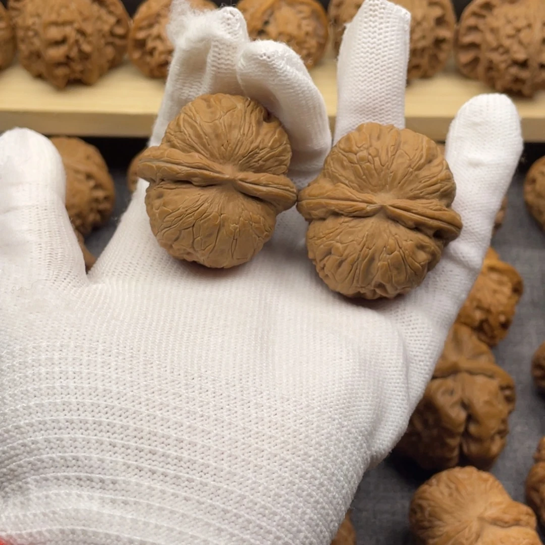 Y***,文玩核桃吊坠元宝41