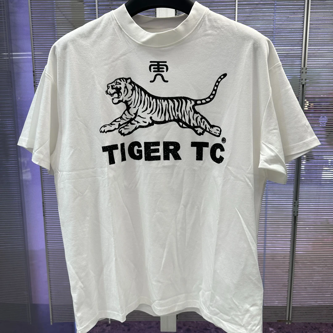 TCH服饰潮牌时尚百搭百搭短袖T恤T72B106111