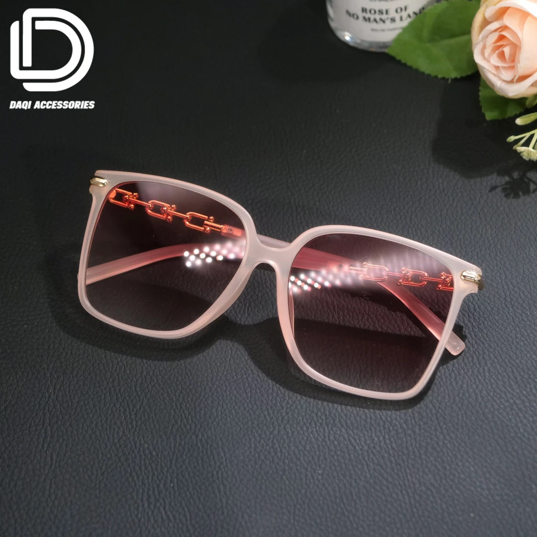 05541欧美时尚高级粉框墨镜