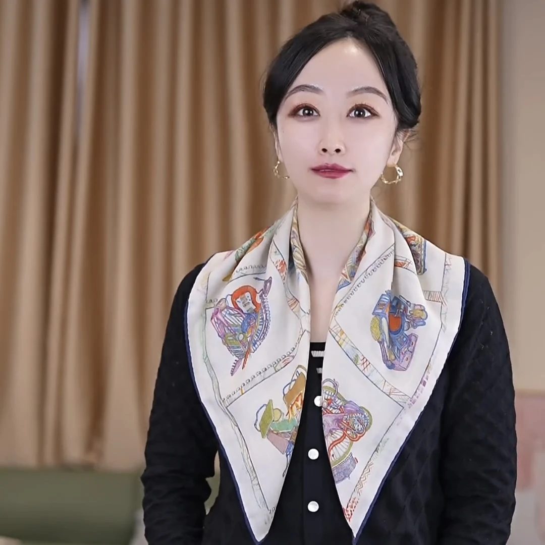 丝毛65小方巾女百搭气质色双面秋冬季护颈围巾桑蚕丝羊毛骏马棱镜