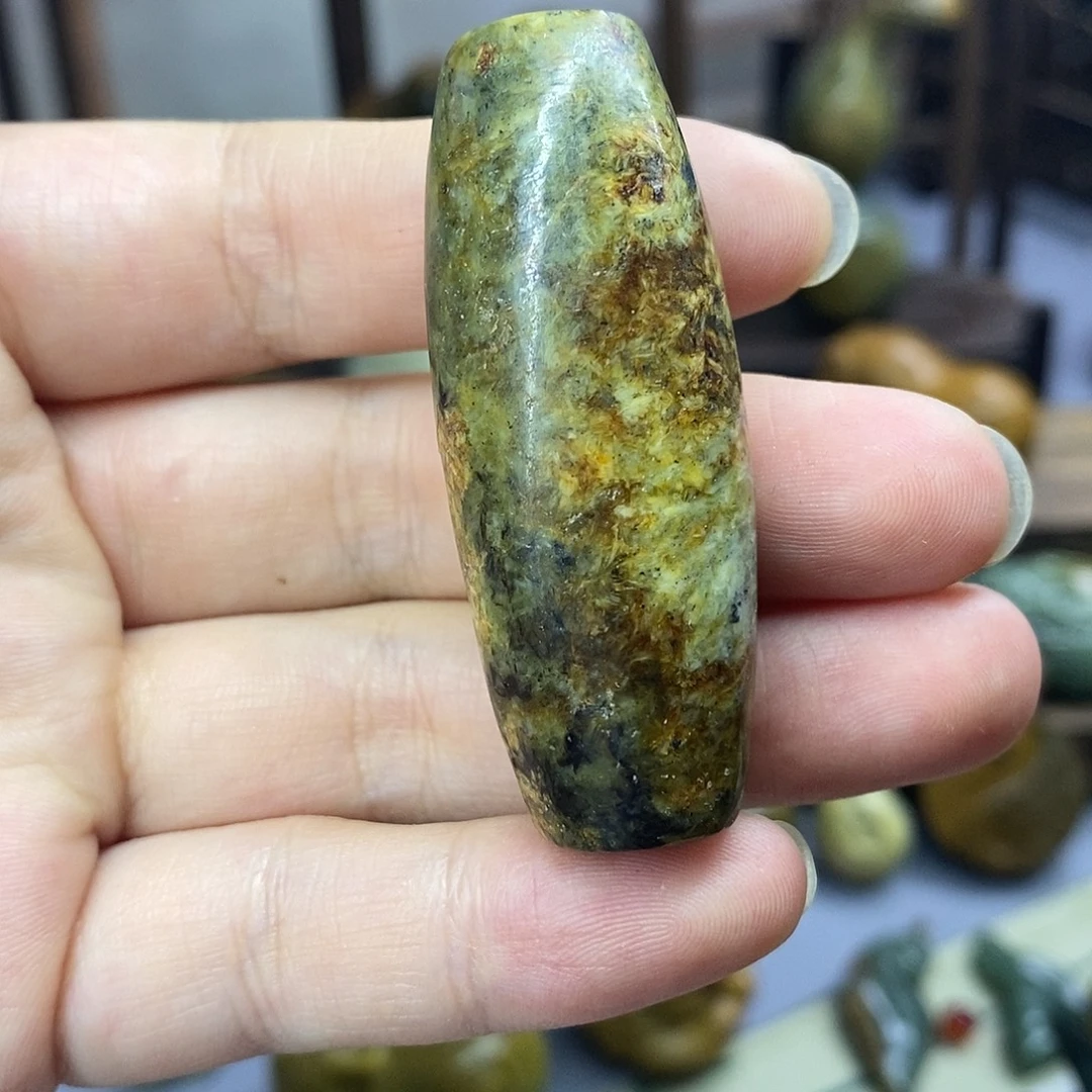 岫岩河磨玉（透闪石质玉）未镶嵌把件