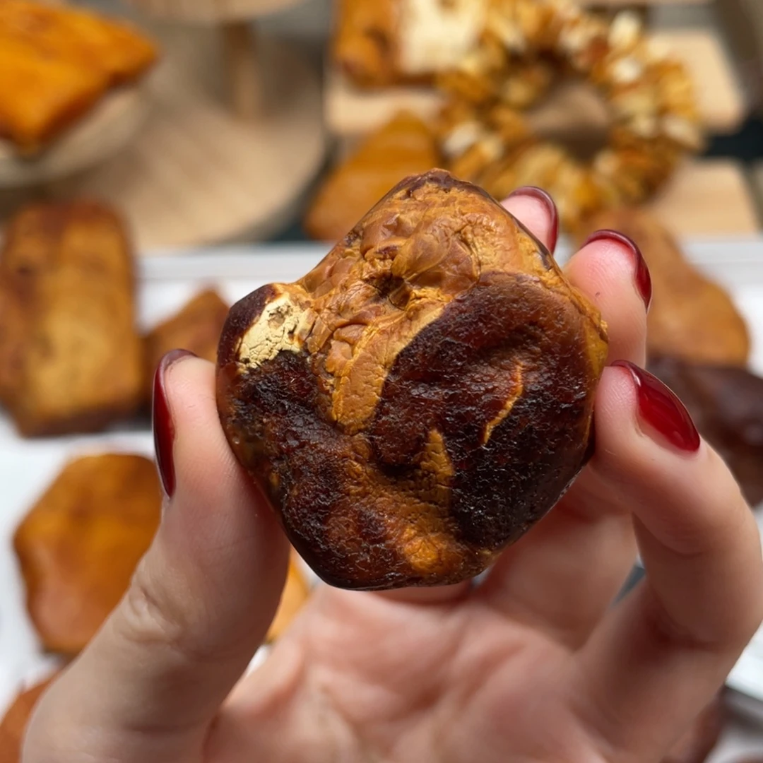 琥珀未镶嵌珠宝奇石