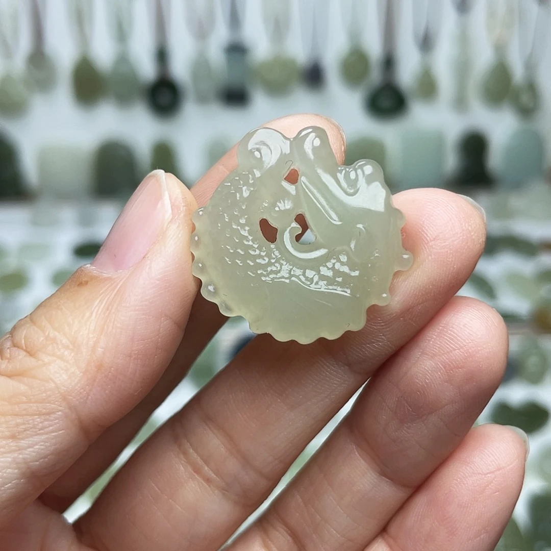 颈饰未镶嵌和田玉