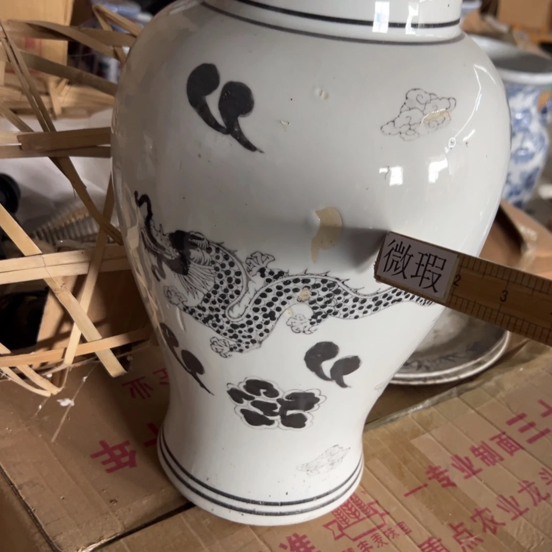 微瑕青花瓷器值得厚爱
