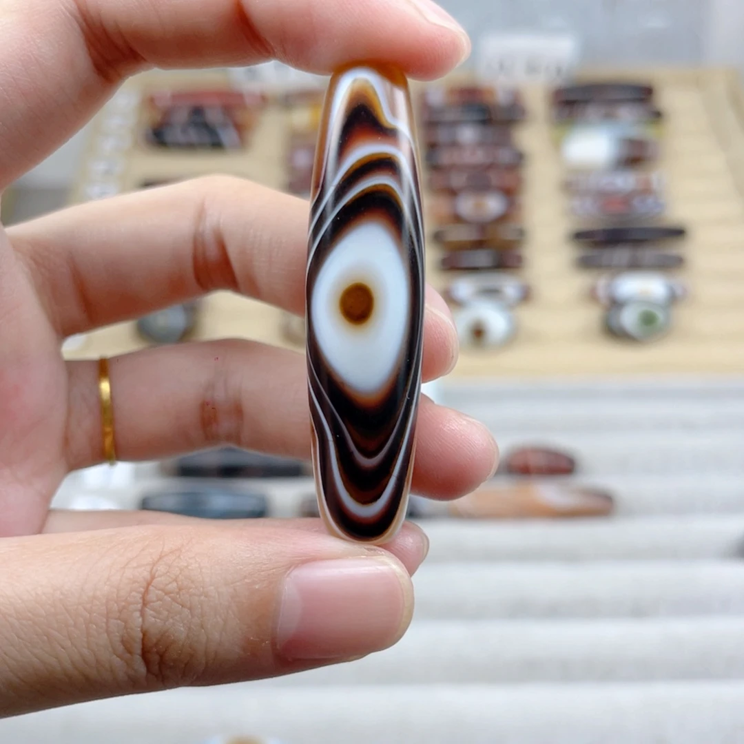 慢***你玛瑙/玉髓颈饰合金