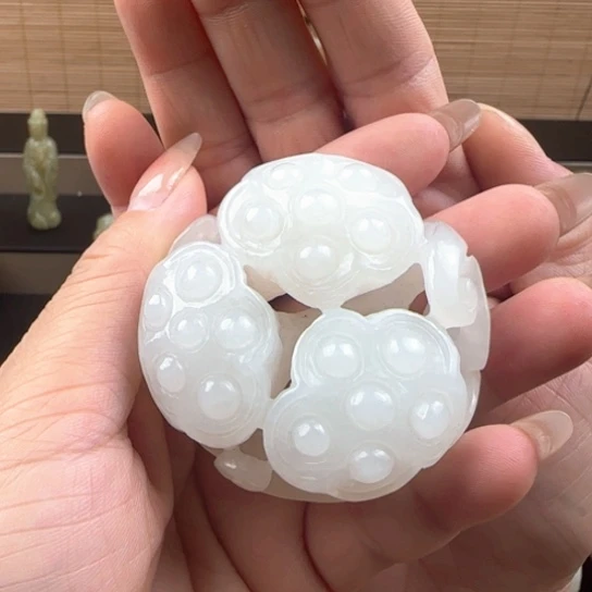 和田玉（糖玉）未镶嵌颈饰