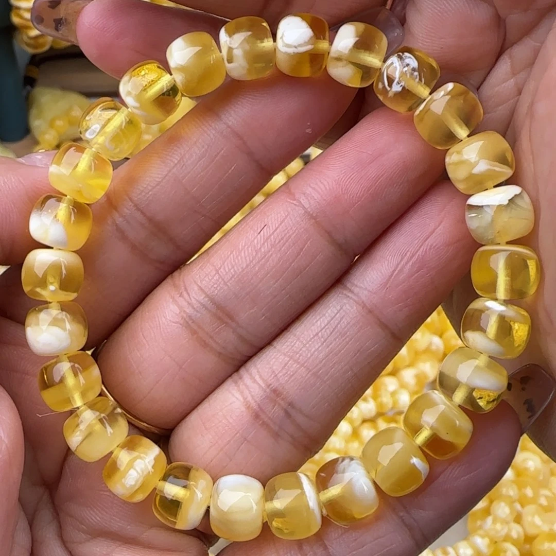 蜜蜡手链未镶嵌金瓷白妖花老型手串