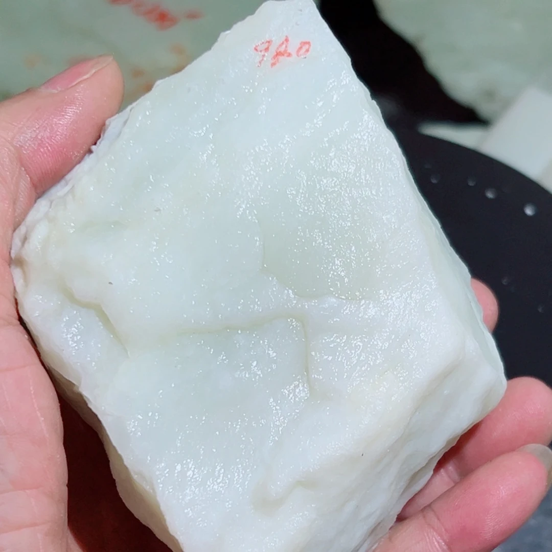 和田玉未镶嵌珠宝奇石哈尼拉克矿区矿标多样性发其一