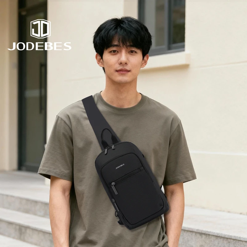 【阳光8点-佐丹宾森】大容量便携防水多功能休闲旅行斜挎胸包20212