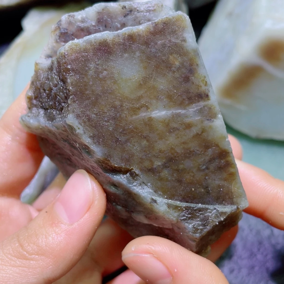 和田玉未镶嵌珠宝半成品