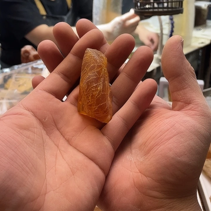 小***狼定制琥珀未镶嵌天然琥珀蜜蜡