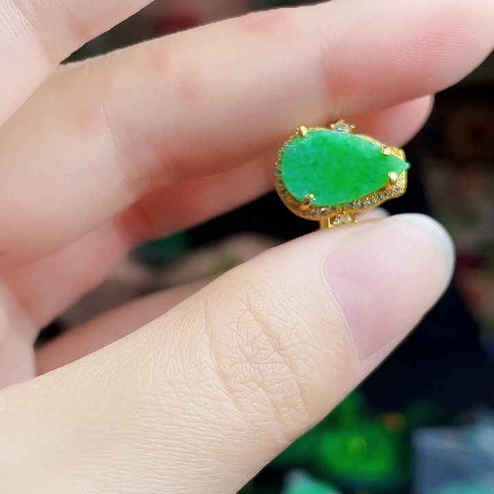 翡翠银S925镶嵌颈饰多样性