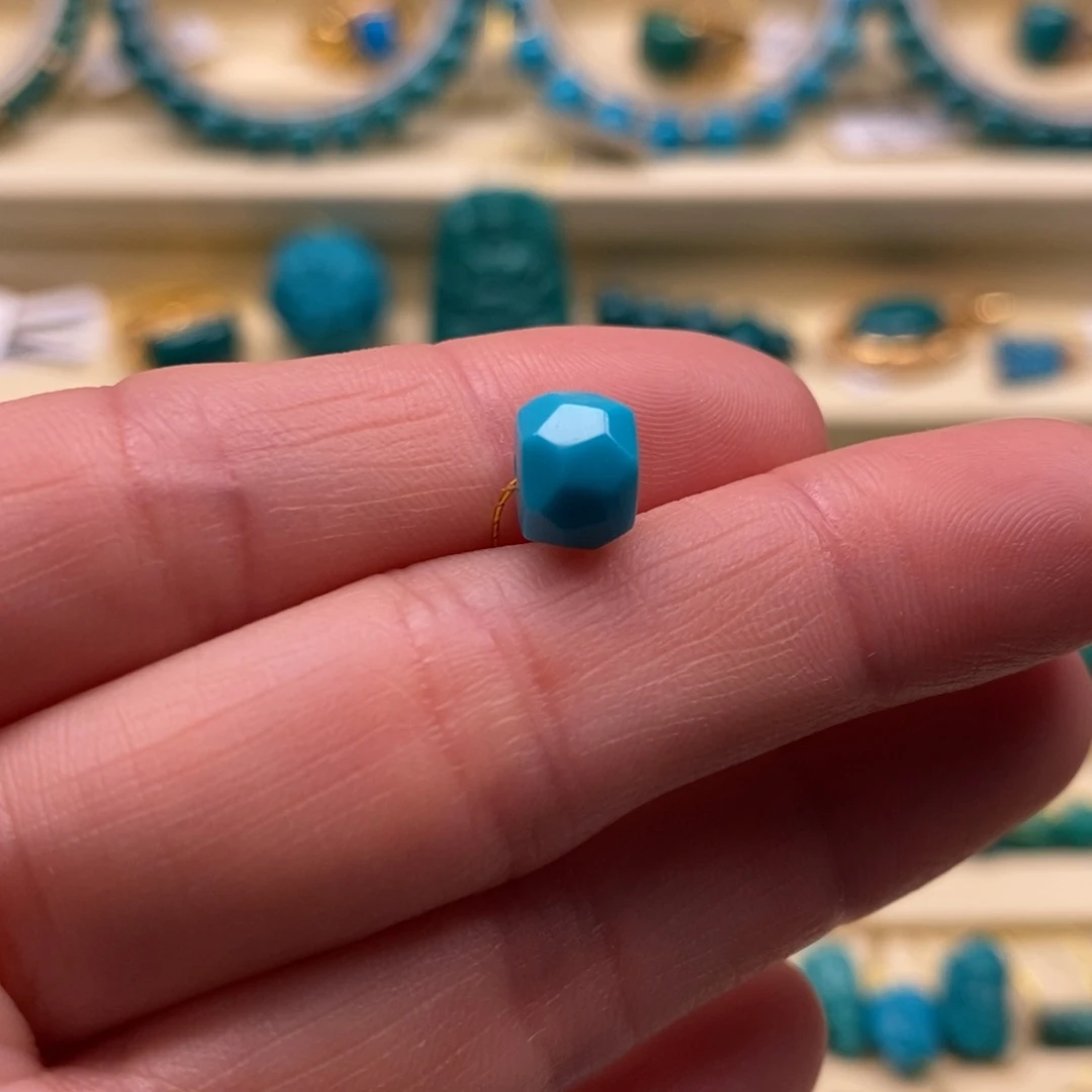 绿松石珠宝奇石未镶嵌直径7.8×5.9无相珠