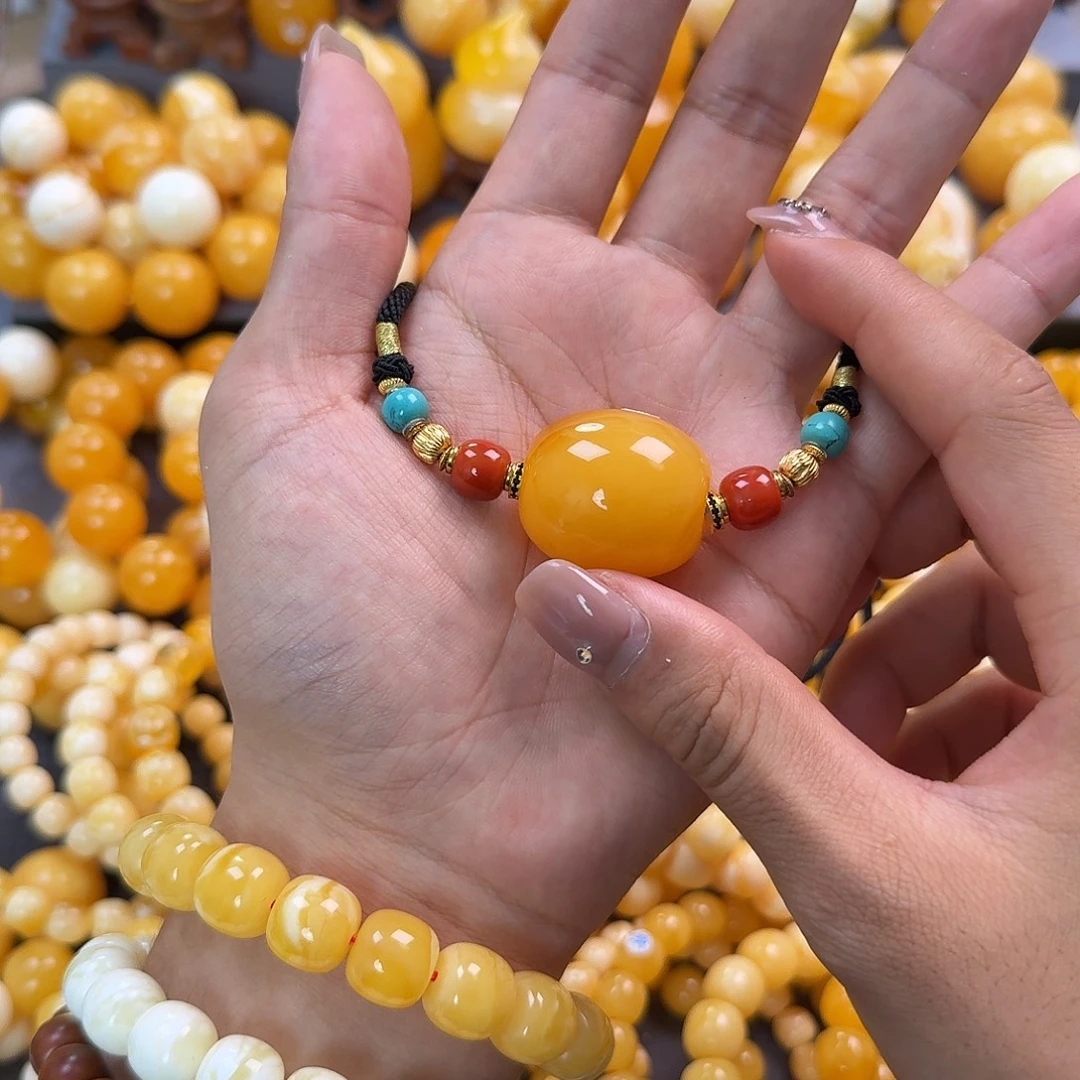 蜜蜡未镶嵌珠宝奇石