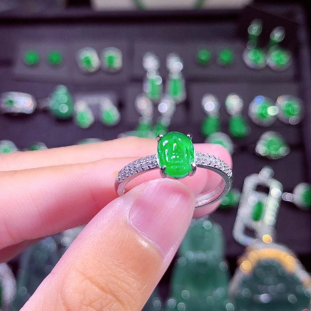 颈饰未镶嵌翡翠天然