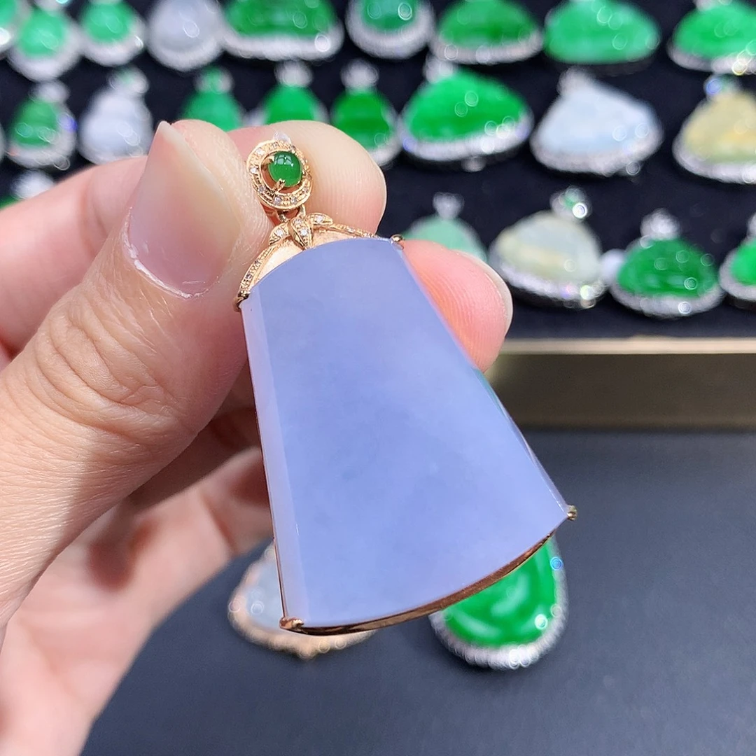 翡翠18K金镶嵌吊坠(赠链)