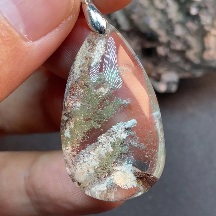 水晶颈饰未镶嵌有*