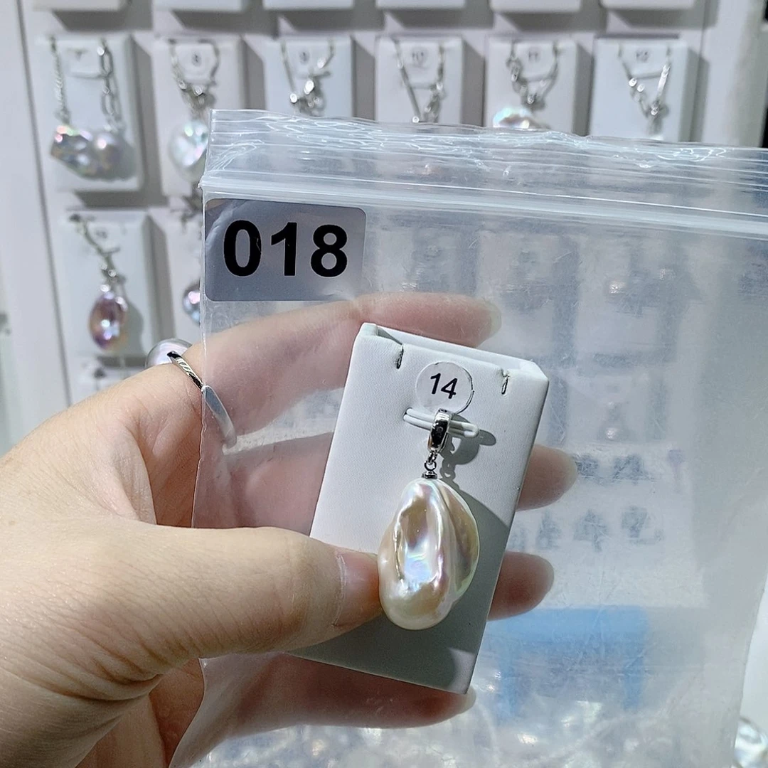 淡水珍珠合金颈饰