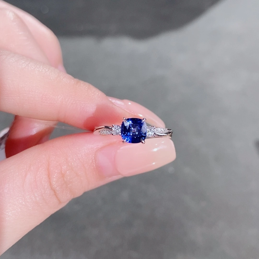 蓝宝石戒指18K金镶嵌1.16ct