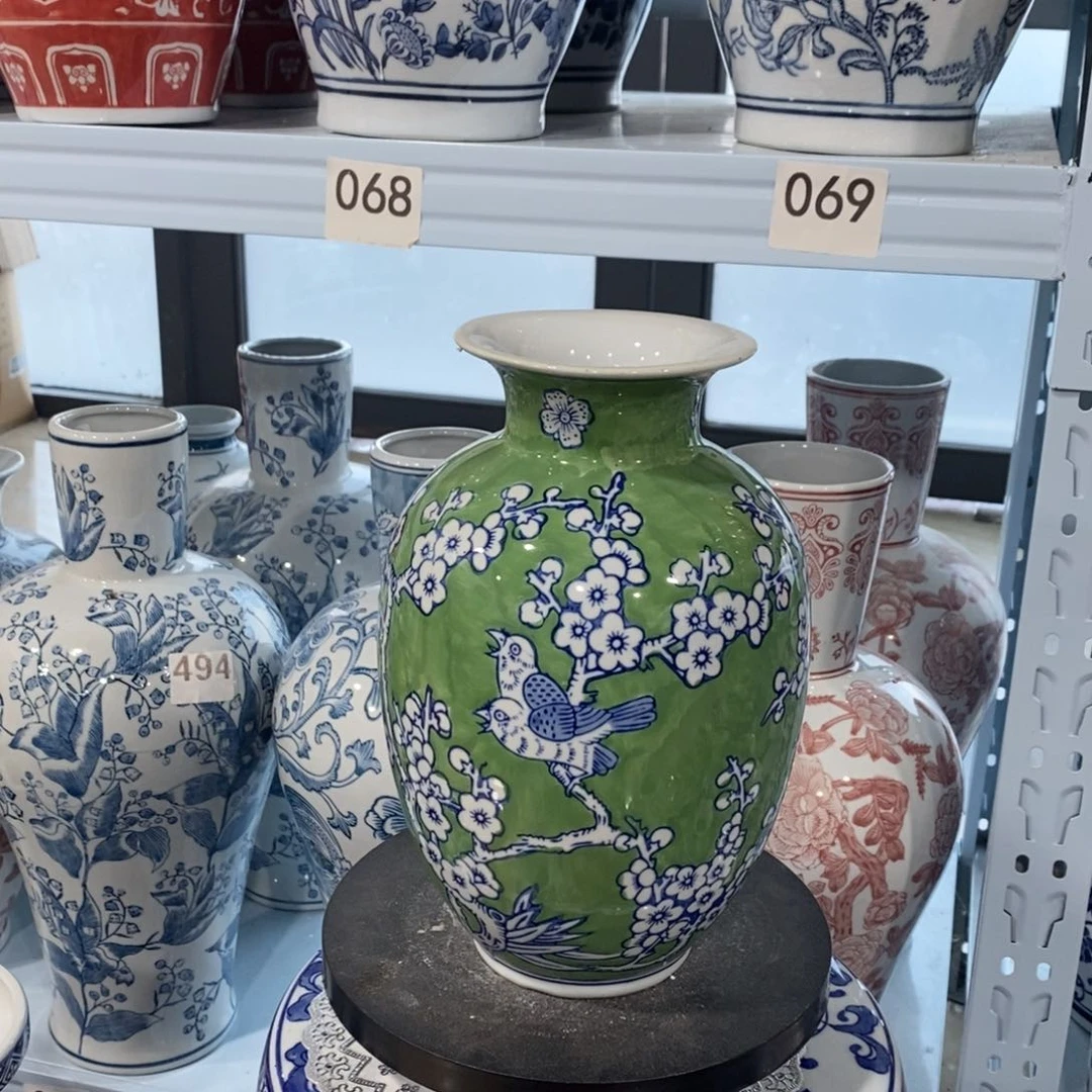 【闪购商品】摆件绿釉色花瓶摆件～