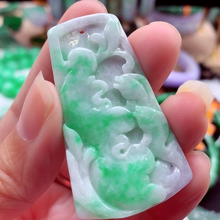 翡翠未镶嵌颈饰翡翠
