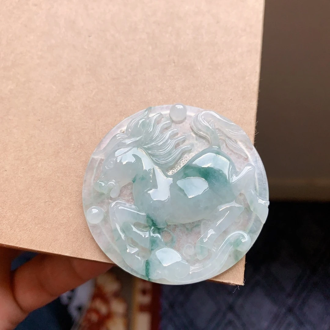 冰种翡翠飘花马牌挂件老坑正品玉牌吊坠