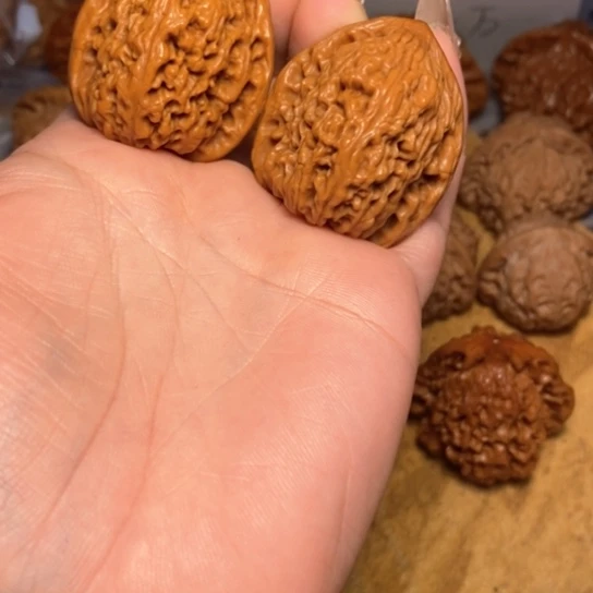文玩核桃吊坠情*南疆