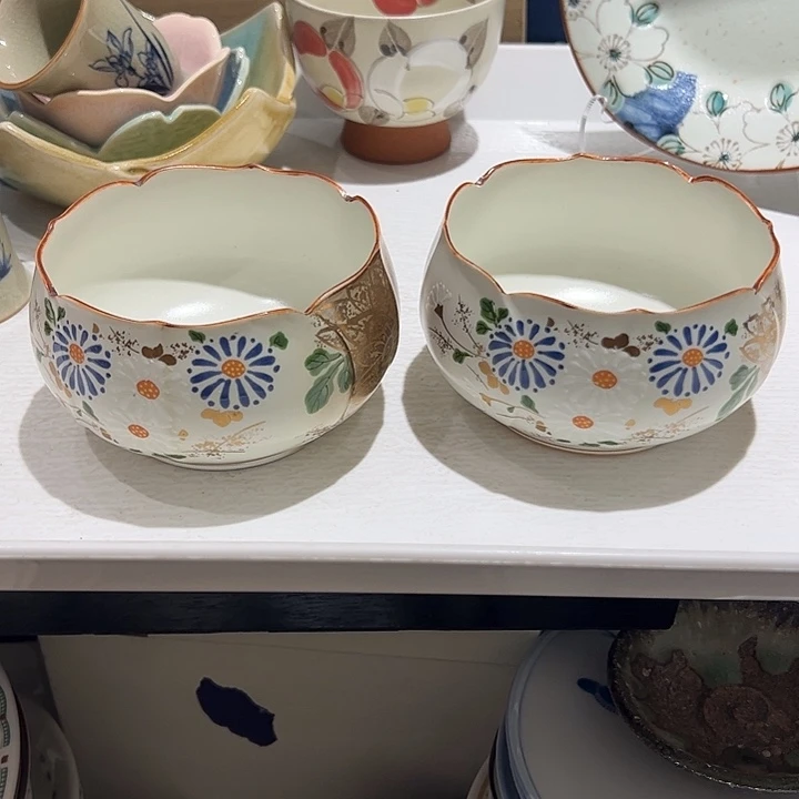 E***a瓷葵口花朵型手绘小钵2个超美