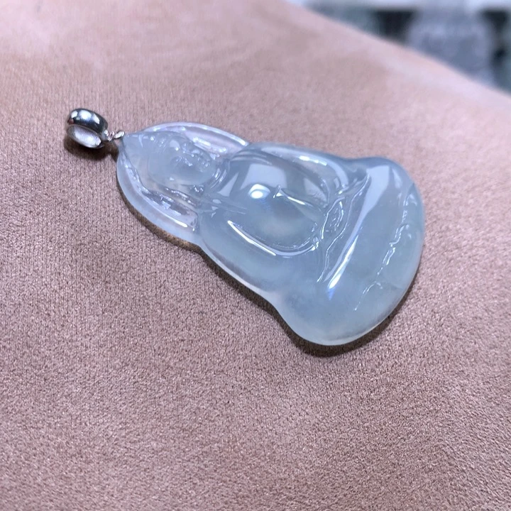 翡翠18K金镶嵌颈饰缅甸翡翠