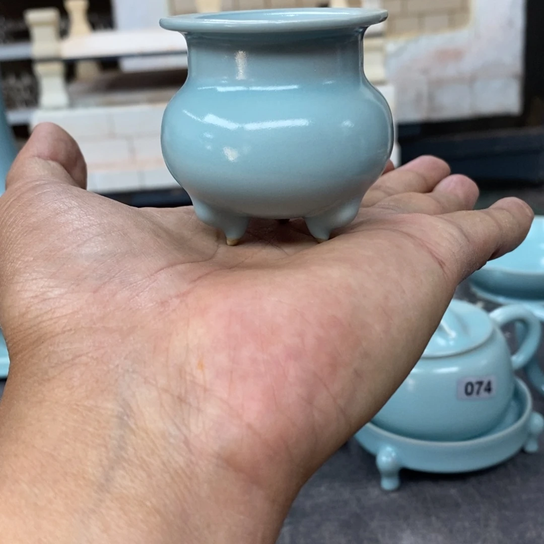 抱朴汝瓷仿古微瑕