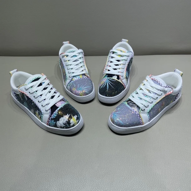 潮流百搭男士板鞋水钻设计低帮休闲鞋轻奢时尚百搭男鞋皮鞋码