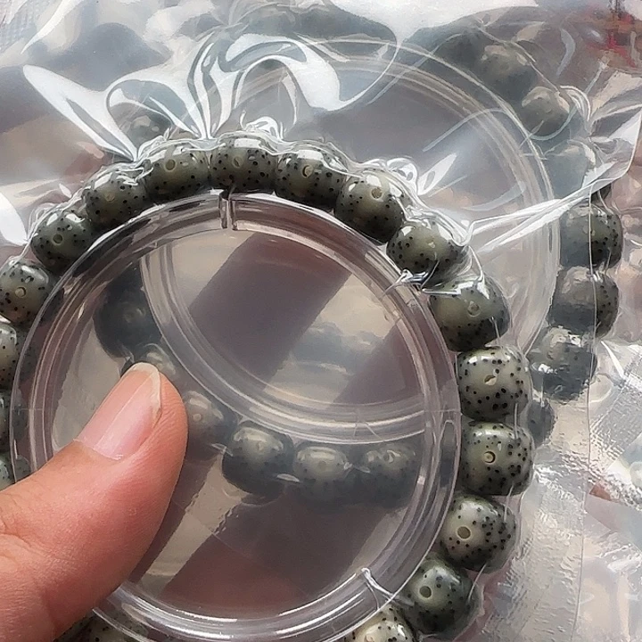 吊坠星月菩提大留白玉化料10左右