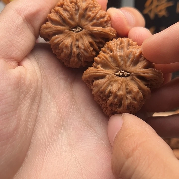 ◔***◔文玩核桃吊坠南疆石39+40