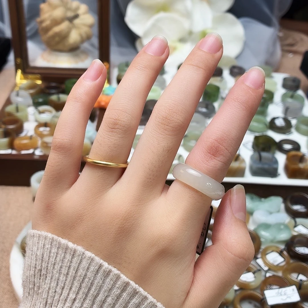 未镶嵌戒指和田玉x27冰透白轮胎16.3不退换