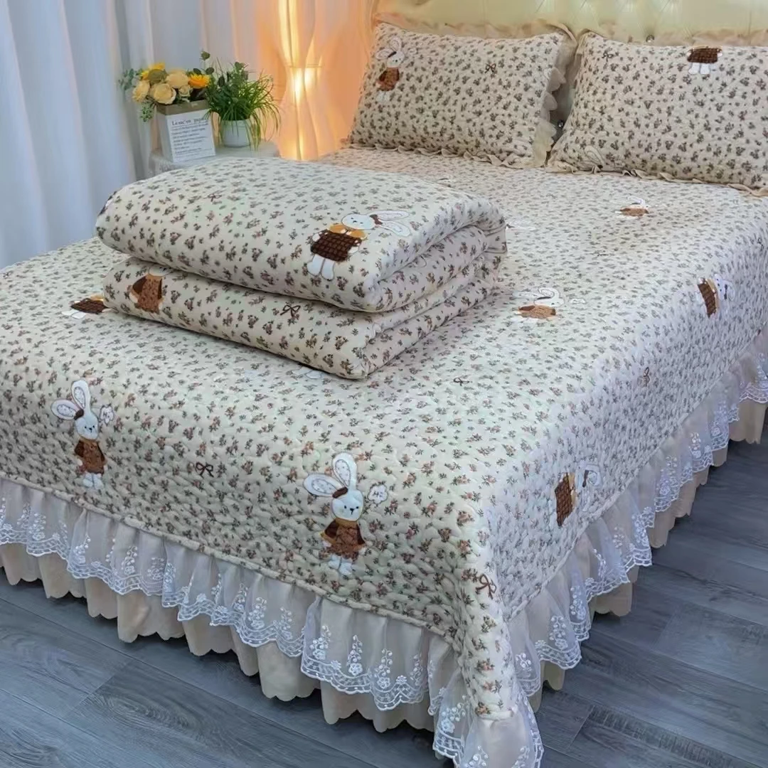 A类冬季牛奶绒加绒加厚床盖加绒被套防滑床裙床盖防静电四件套