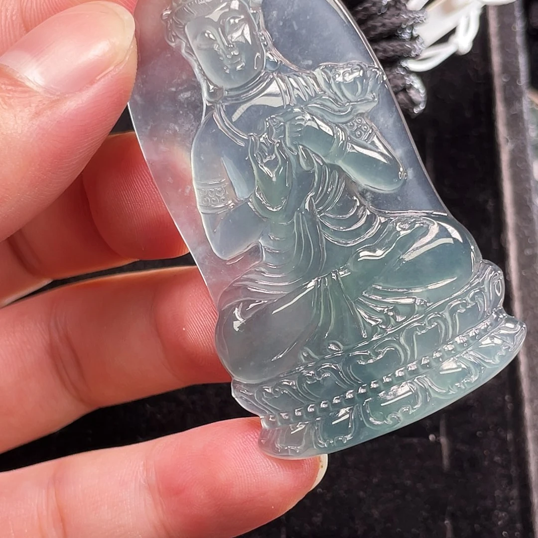 翡翠未镶嵌颈饰6，