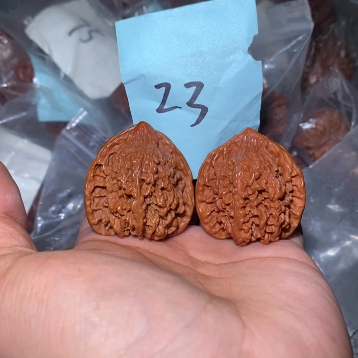 桃核把件39尺满天星