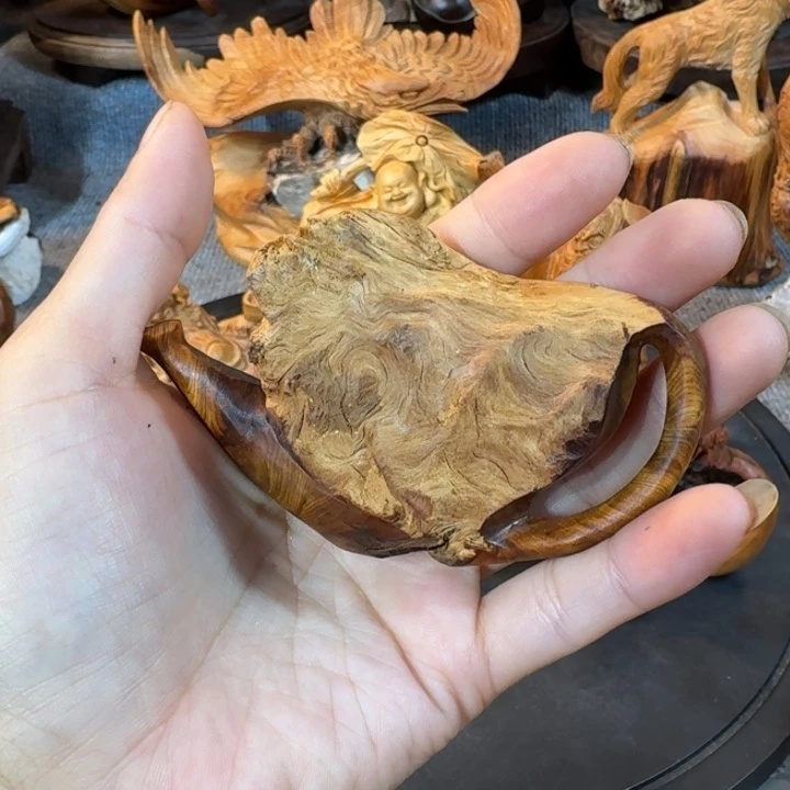崖柏摆件手把件等