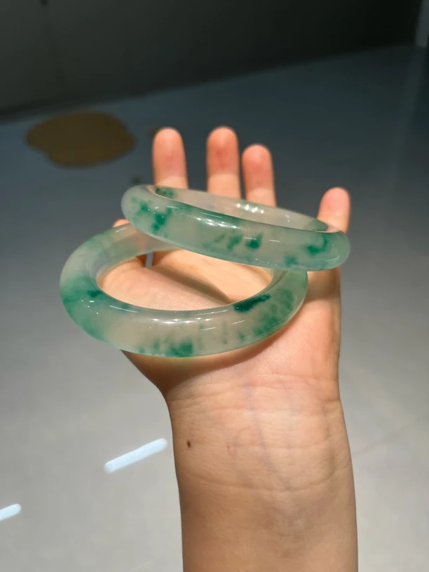 珐琅手镯 飘蓝花冰底胖圆手镯