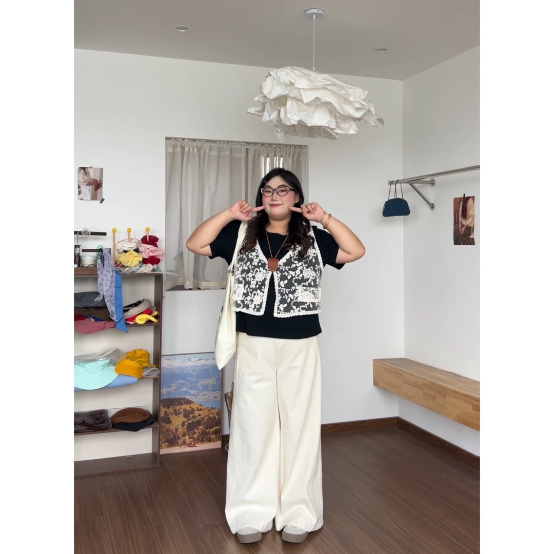 青屿衫-微胖显瘦夏季法式蕾丝马甲假两件大码女装正肩时尚感温柔