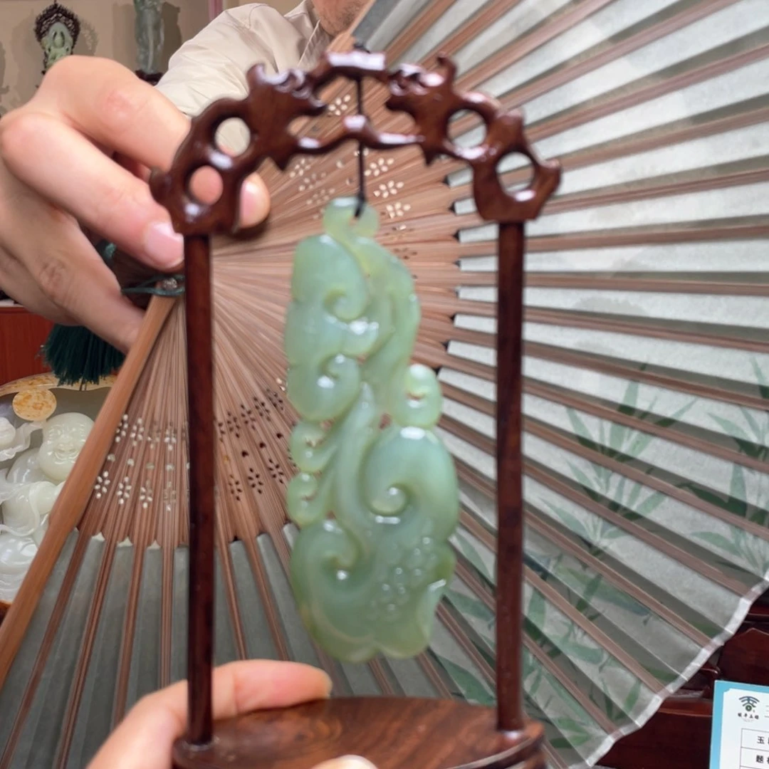 未镶嵌和田玉摆件